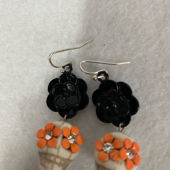 Day of the  Dead Skull Dangle Earrings (DH) - Picture 3 of 8